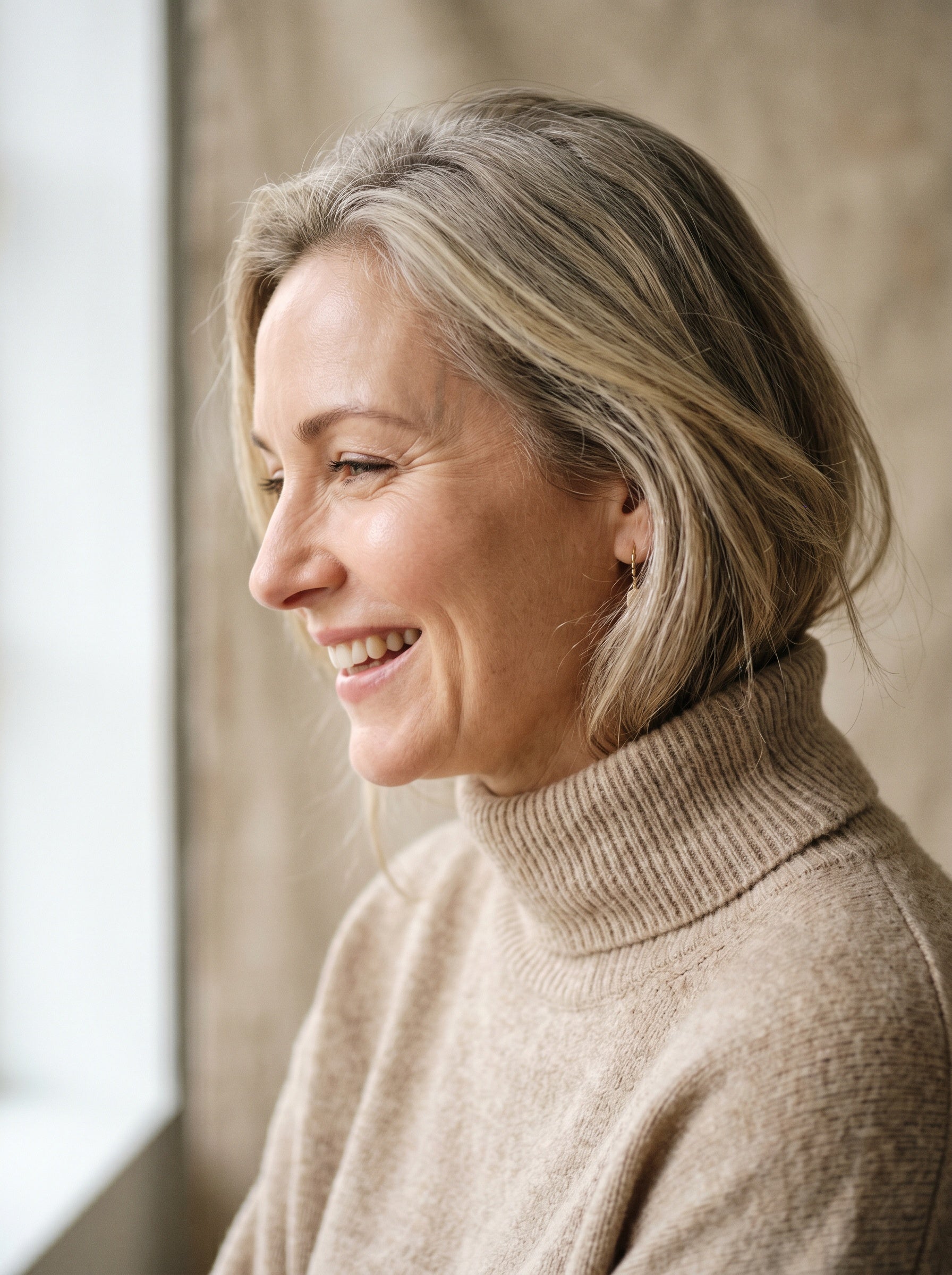 It Doesn't Settle Into Fine Lines and Wrinkles